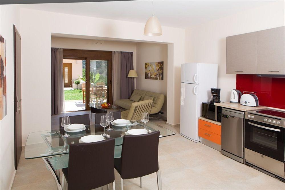 Pantheon Villas & Suites Vlikhádha Dış mekan fotoğraf