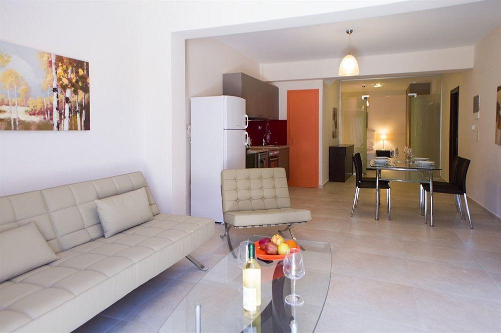 Pantheon Villas & Suites Vlikhádha Dış mekan fotoğraf